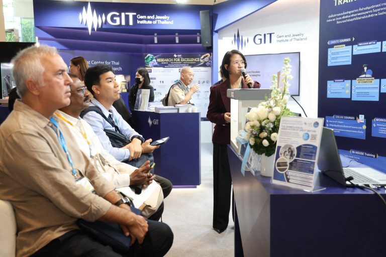 GIT ปลื้มกระแสตอบรับ การจัดแสดงผลงานภายในงาน Bangkok Gems & Jewelry Fair ครั้งที่ 74